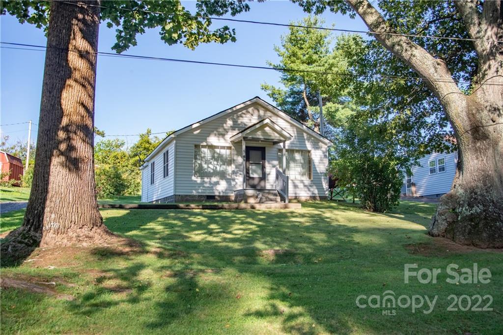 68 Love Fox Road Burnsville NC 28714