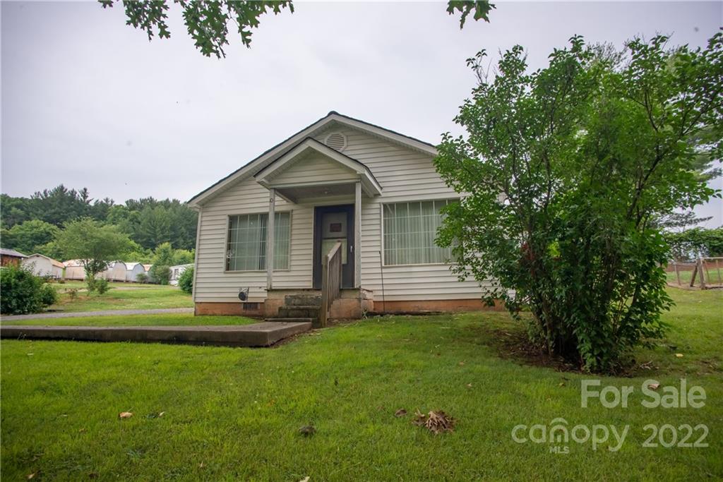 68 Love Fox Road Burnsville NC 28714