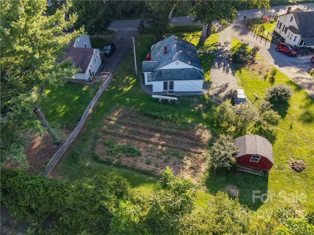 68 Love Fox Road Burnsville NC 28714