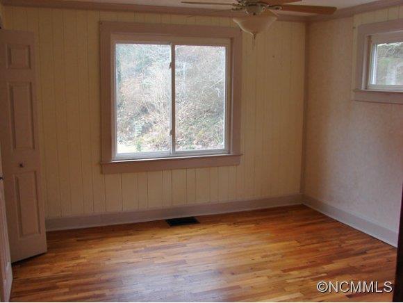 5 Spring Cove Terrace Asheville NC 28804