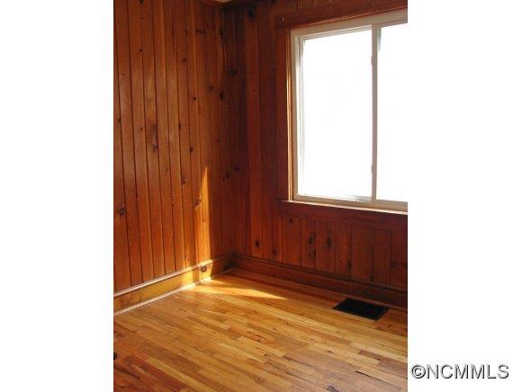 5 Spring Cove Terrace Asheville NC 28804