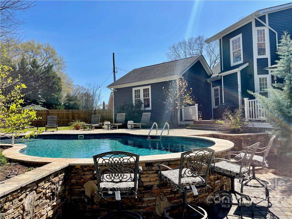 1524 Carolyn Drive Charlotte NC 28205