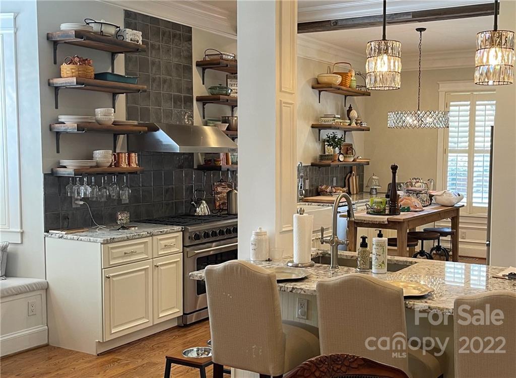 1524 Carolyn Drive Charlotte NC 28205