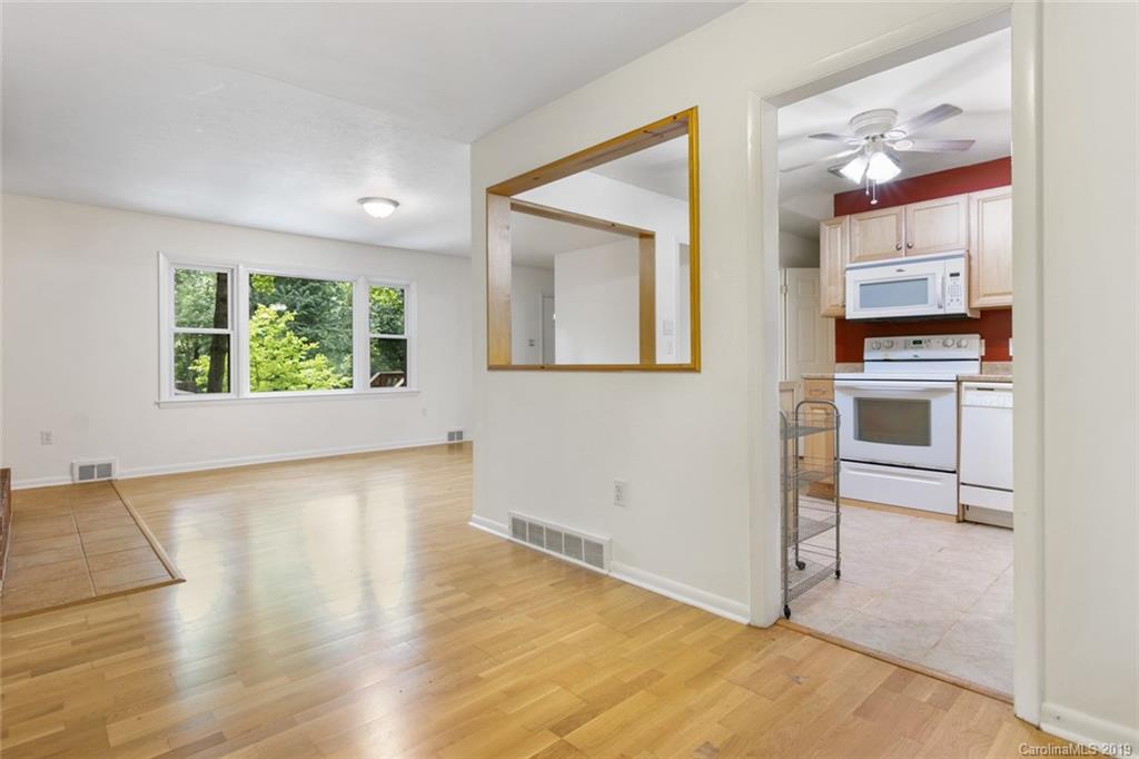79 Hemlock Street Arden NC 28704