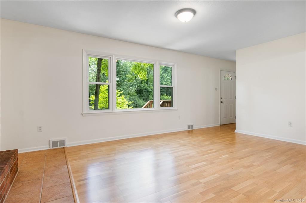 79 Hemlock Street Arden NC 28704