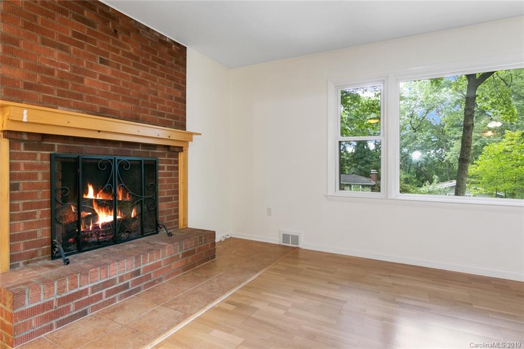 79 Hemlock Street Arden NC 28704