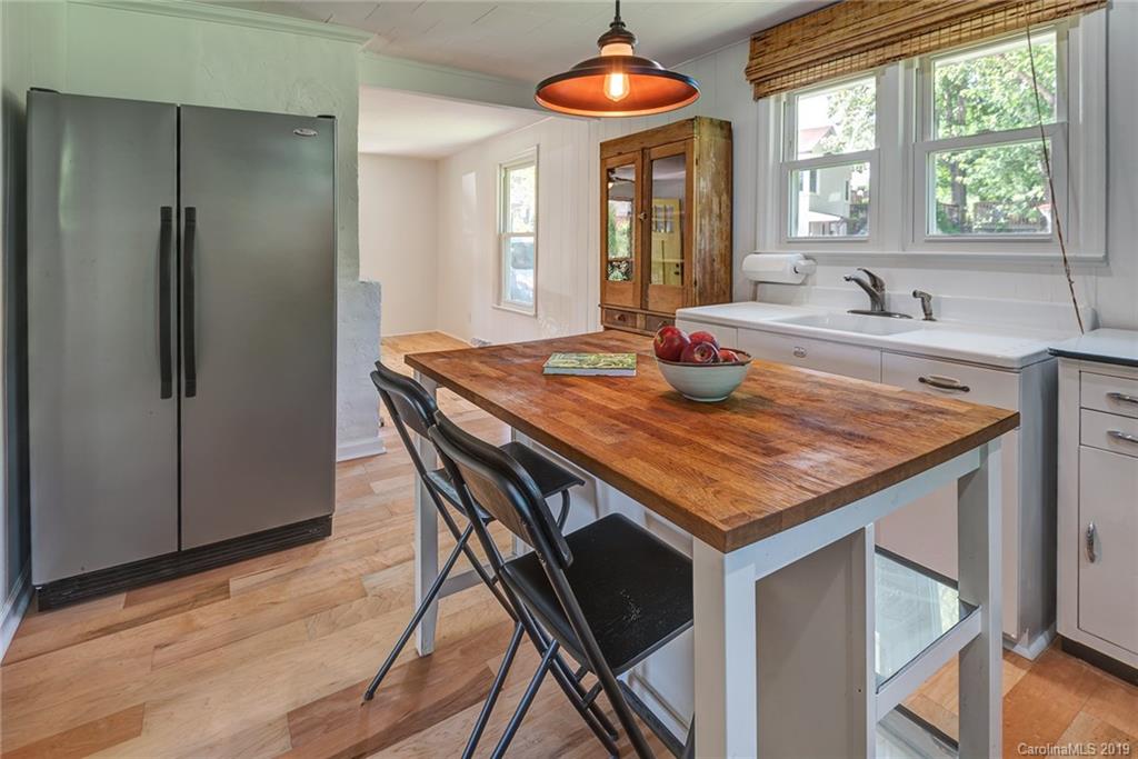 38 Mildred Avenue Asheville NC 28806