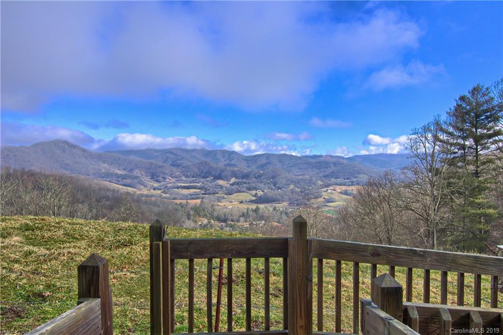 2370 Maple Springs Drive Waynesville NC 28785