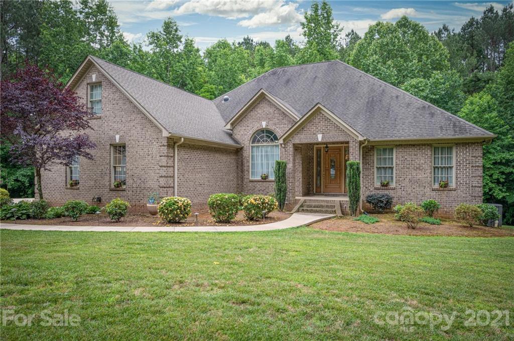 539 Meadow Wood Lane Stanley NC 28164