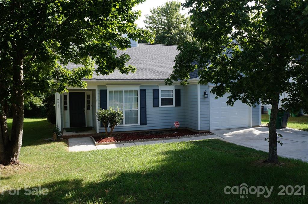 9821 Stephen Thompson Lane Charlotte NC 28213