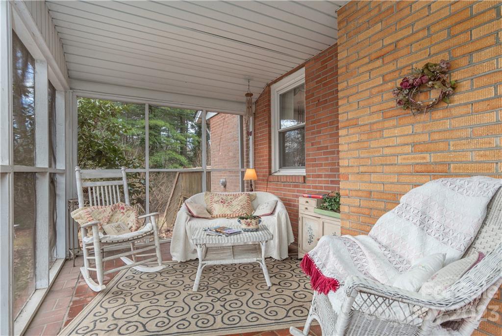 923 Sand Hill Road Asheville NC 28806