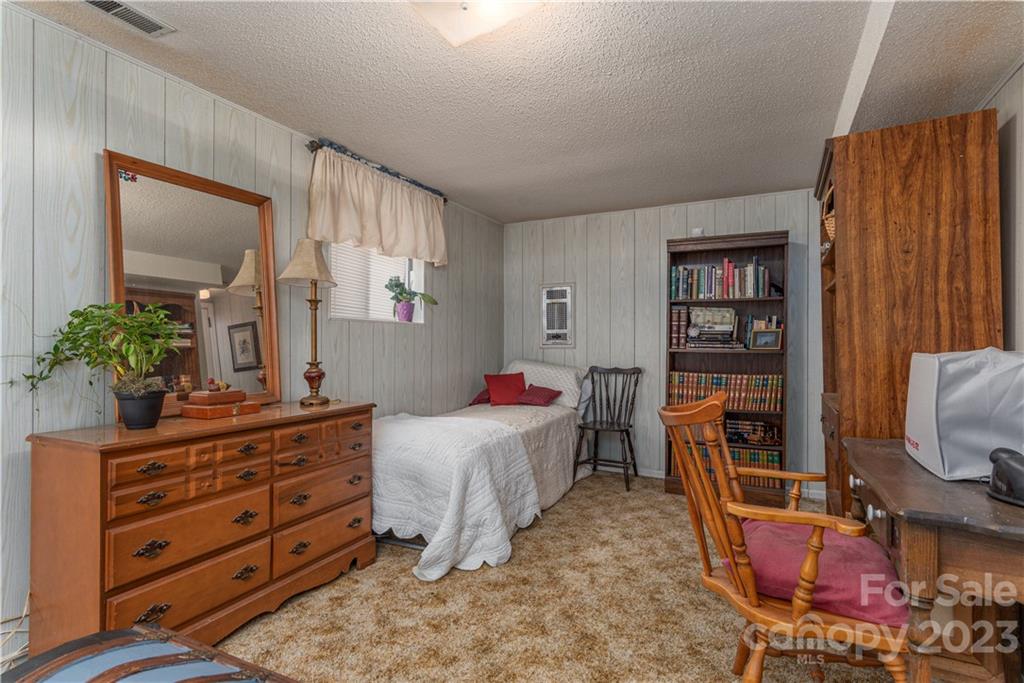 923 Sand Hill Road Asheville NC 28806