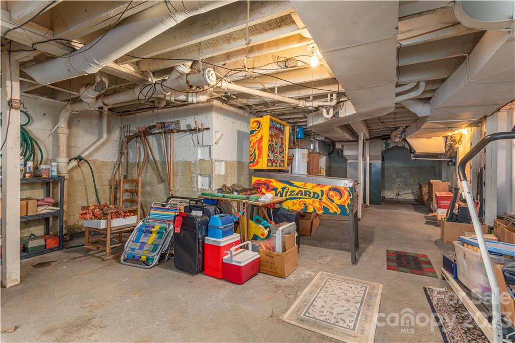 923 Sand Hill Road Asheville NC 28806