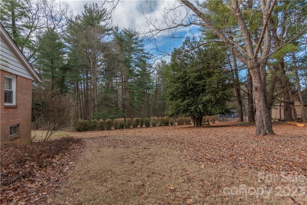 923 Sand Hill Road Asheville NC 28806