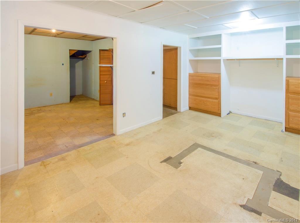 119 Woodland Drive Swannanoa NC 28778