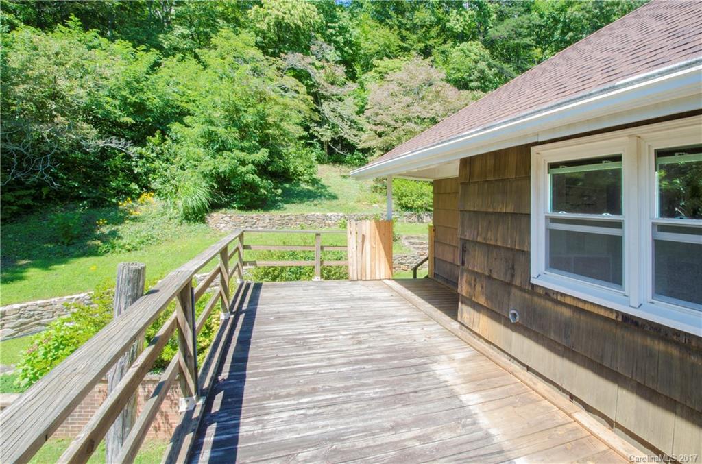 119 Woodland Drive Swannanoa NC 28778