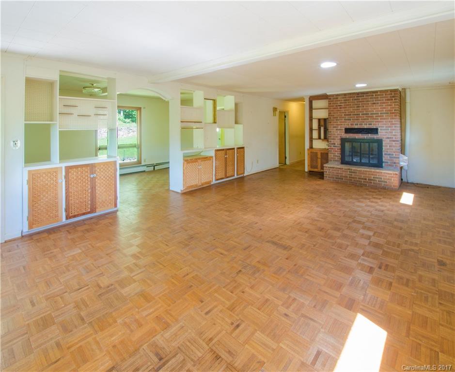 119 Woodland Drive Swannanoa NC 28778