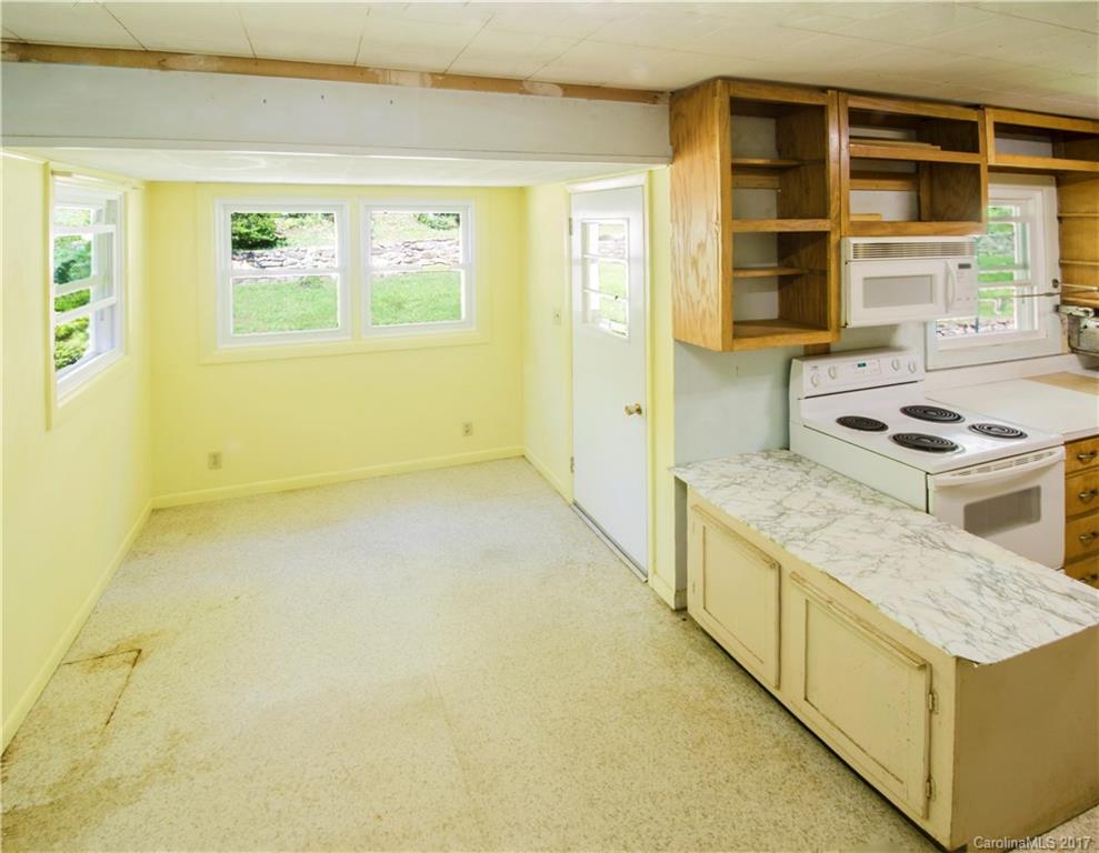 119 Woodland Drive Swannanoa NC 28778