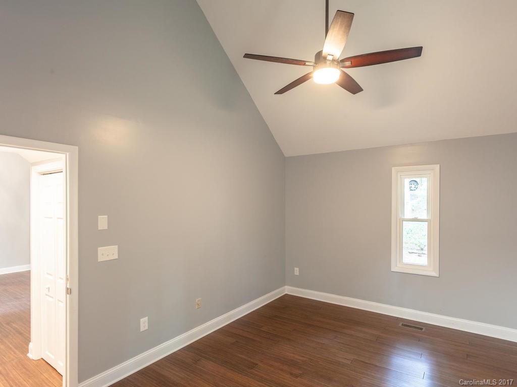 178 White Oak Gap Road Asheville NC 28803