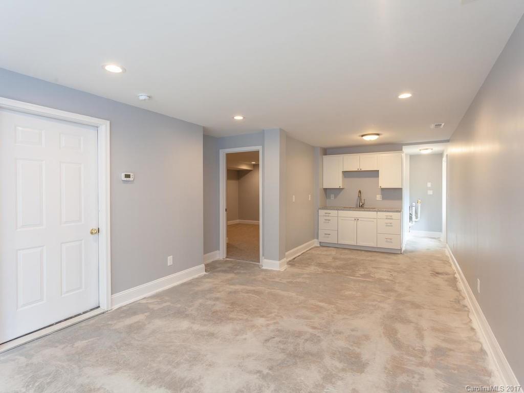 178 White Oak Gap Road Asheville NC 28803