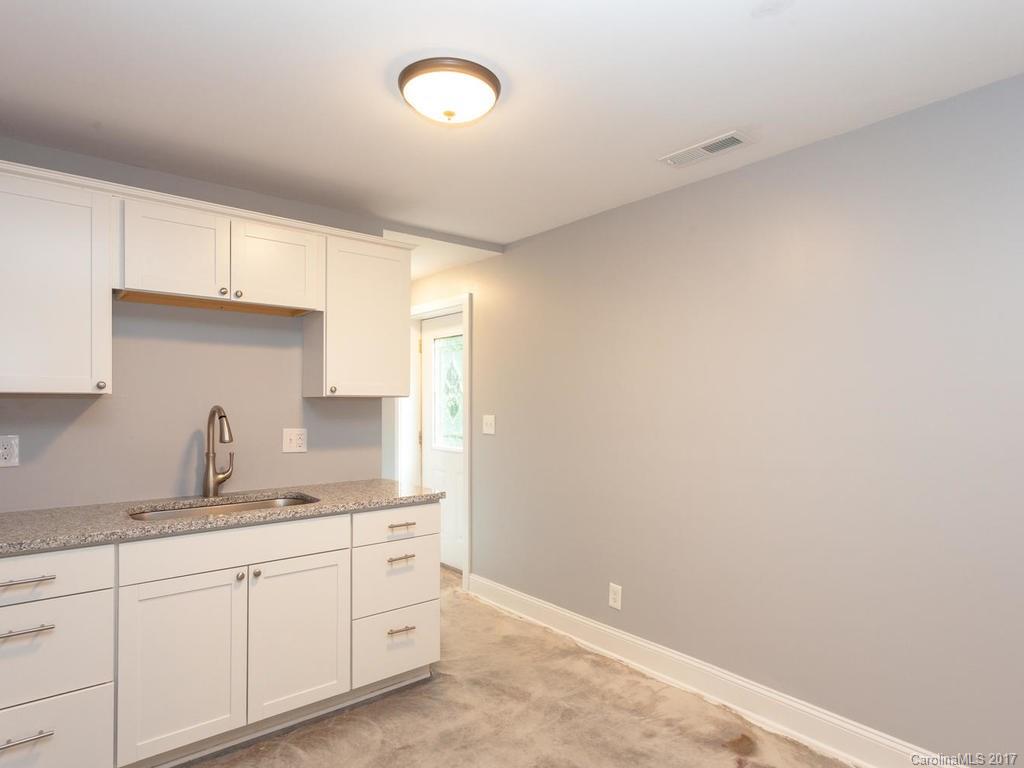 178 White Oak Gap Road Asheville NC 28803