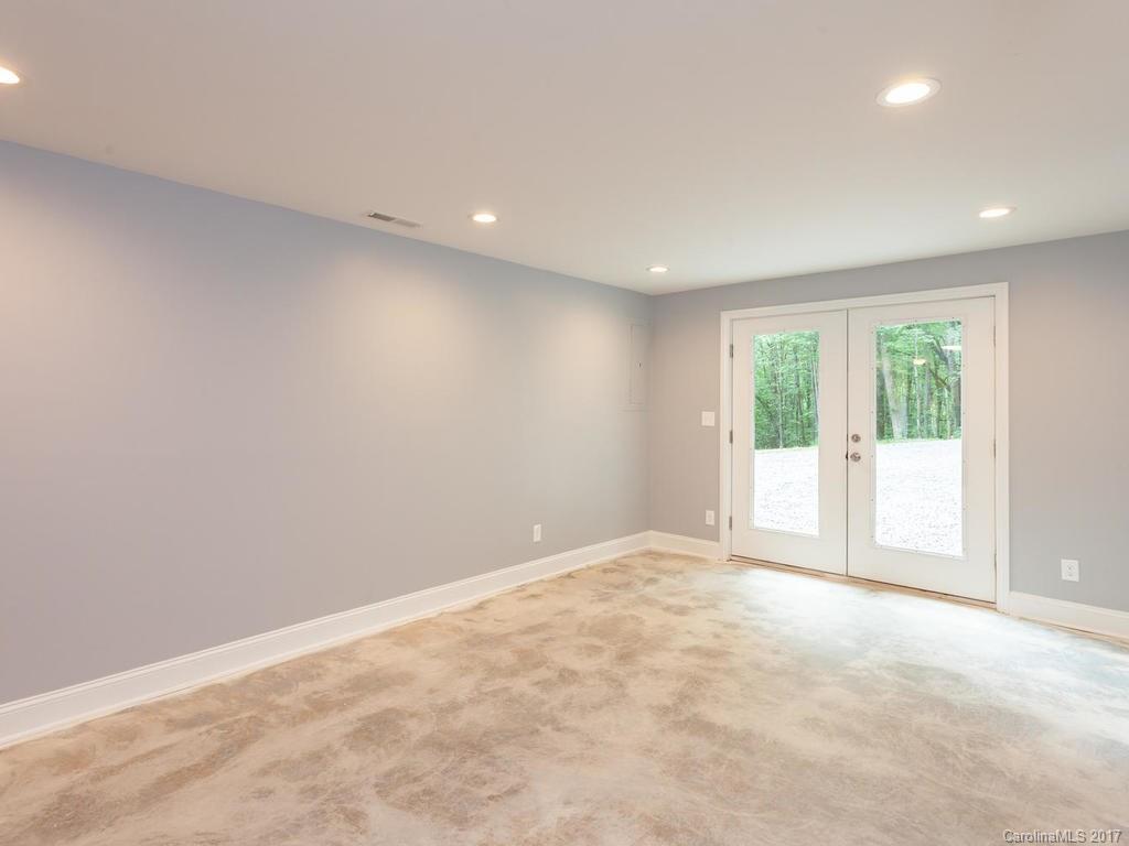 178 White Oak Gap Road Asheville NC 28803
