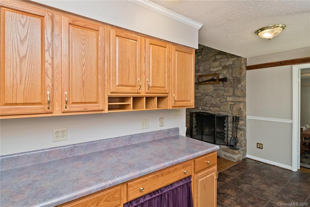 10 Timber Trail Weaverville NC 28787