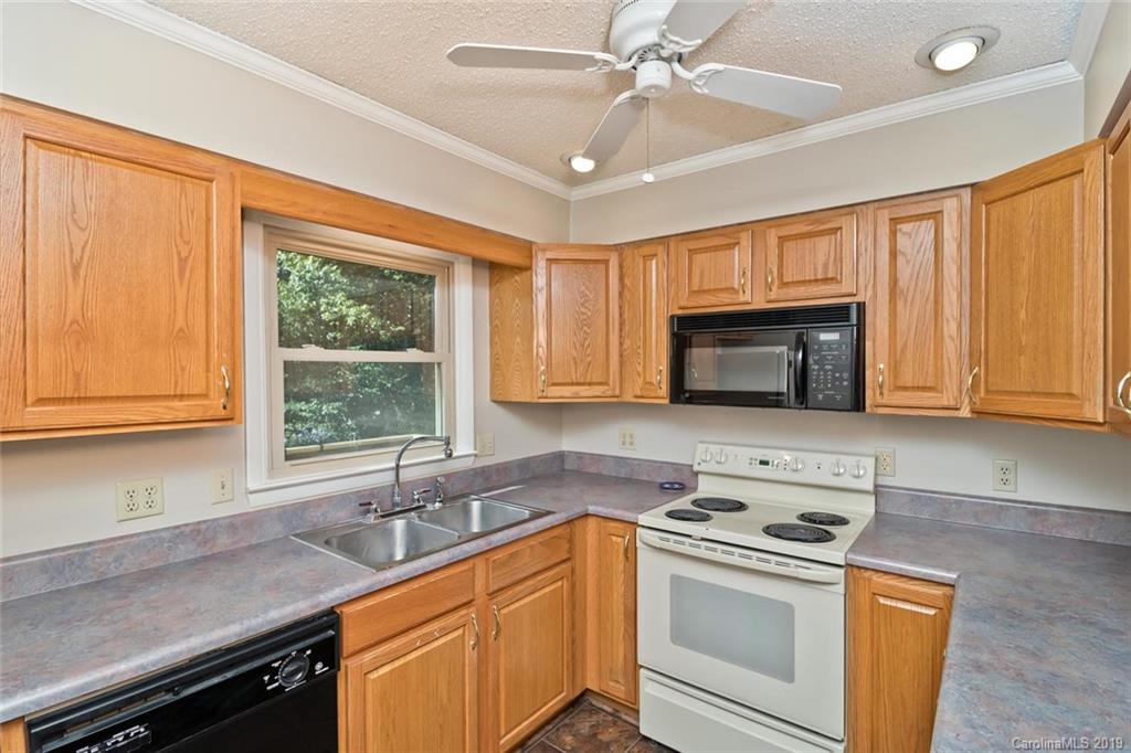 10 Timber Trail Weaverville NC 28787