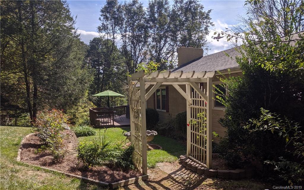 10 Timber Trail Weaverville NC 28787