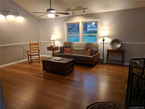 10 Timber Trail Weaverville NC 28787