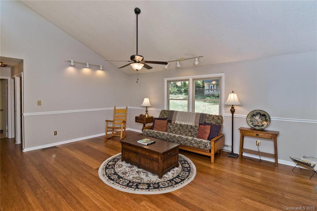 10 Timber Trail Weaverville NC 28787