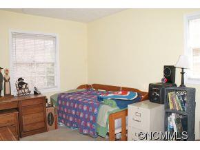 31 Lancelot Lane Asheville NC 28806