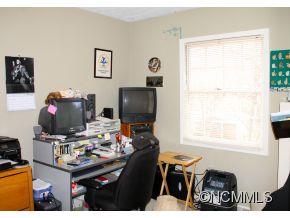 31 Lancelot Lane Asheville NC 28806