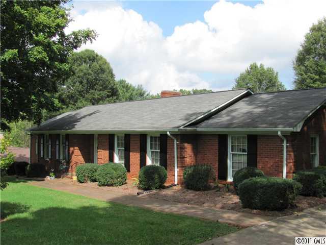 202 Valley Street Statesville NC 28677