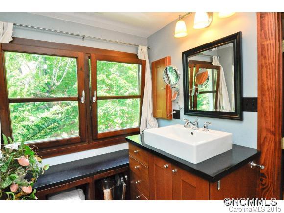 13 Brucemont Circle Asheville NC 28806