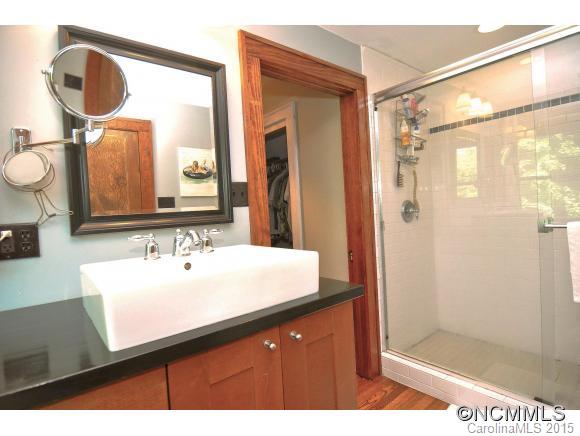 13 Brucemont Circle Asheville NC 28806