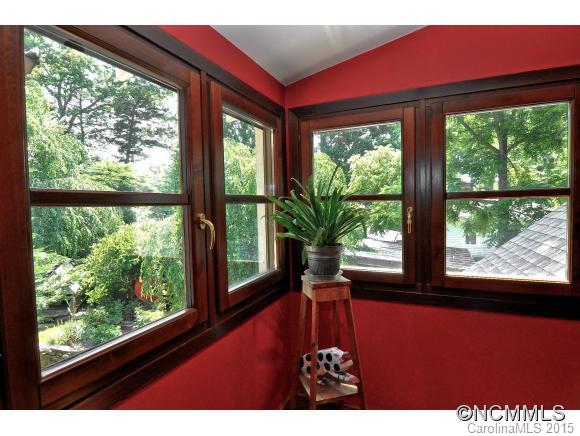 13 Brucemont Circle Asheville NC 28806