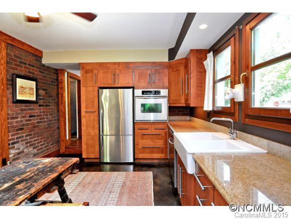 13 Brucemont Circle Asheville NC 28806