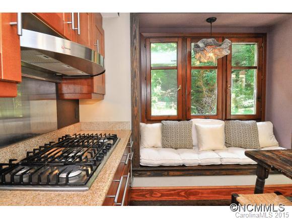 13 Brucemont Circle Asheville NC 28806