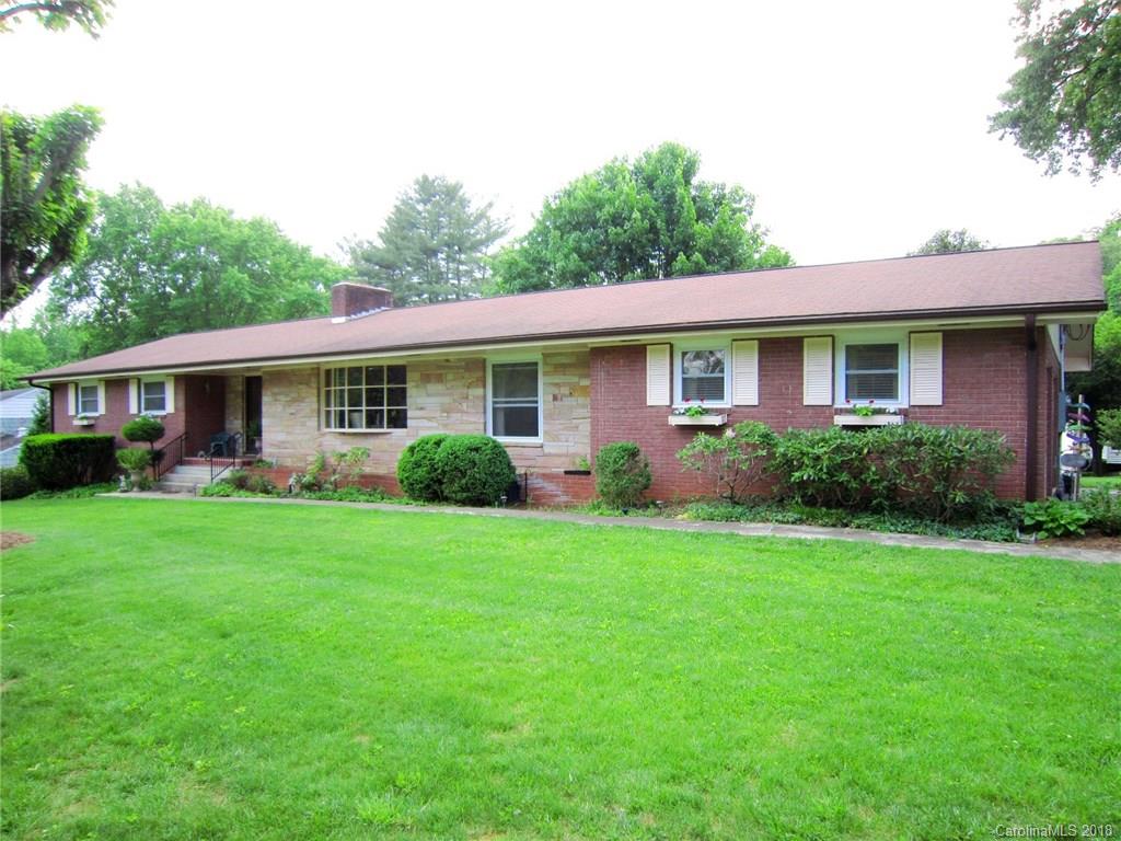 4 Crestwood Lane Candler NC 28715