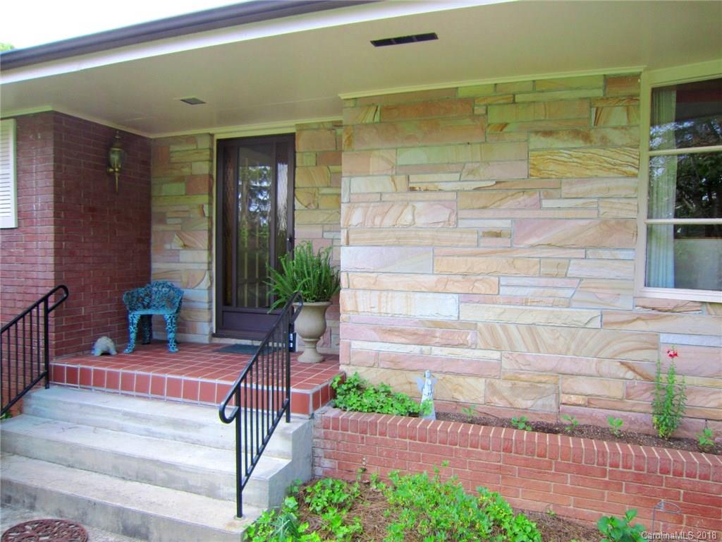 4 Crestwood Lane Candler NC 28715