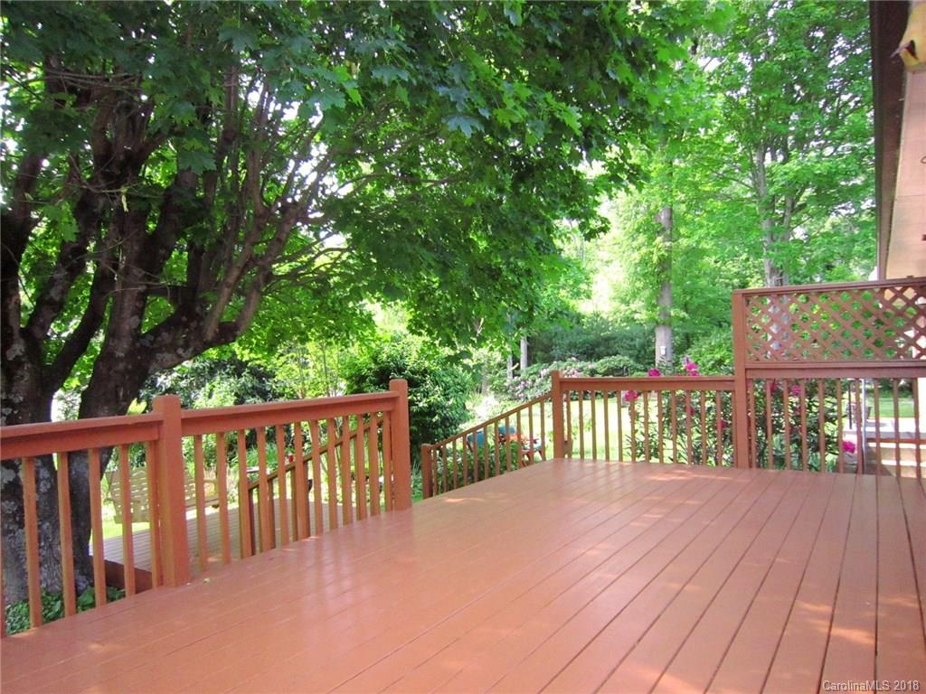 4 Crestwood Lane Candler NC 28715