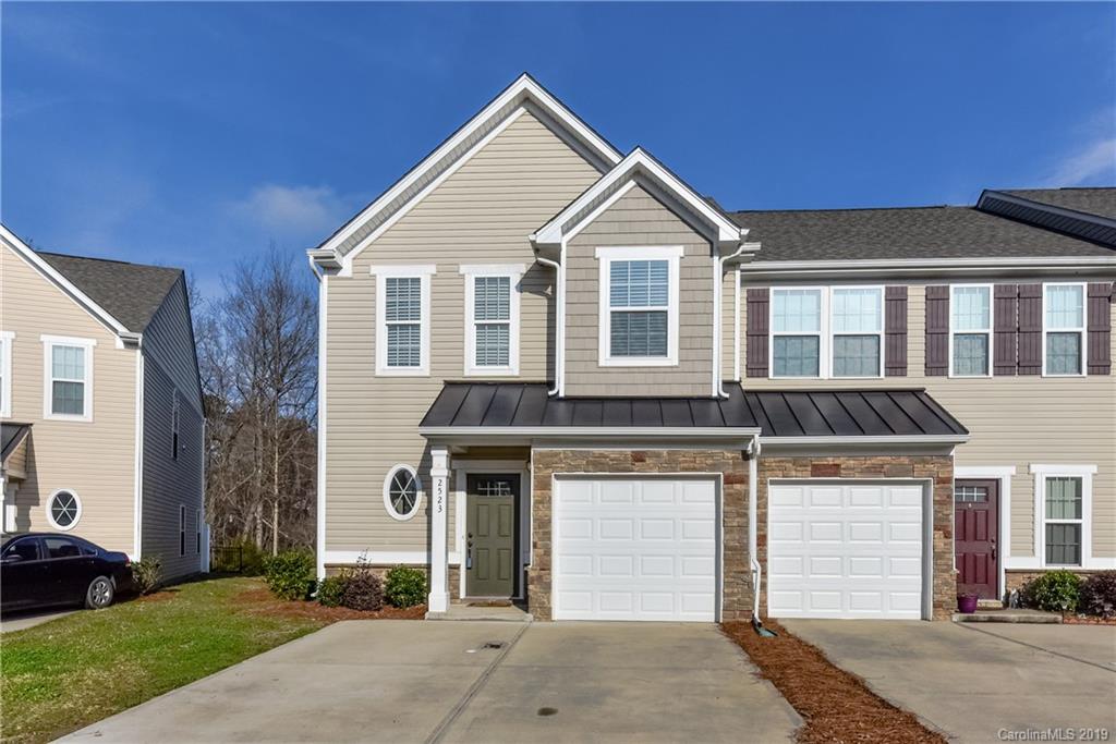 2523 Silverthorn Drive Charlotte NC 28273