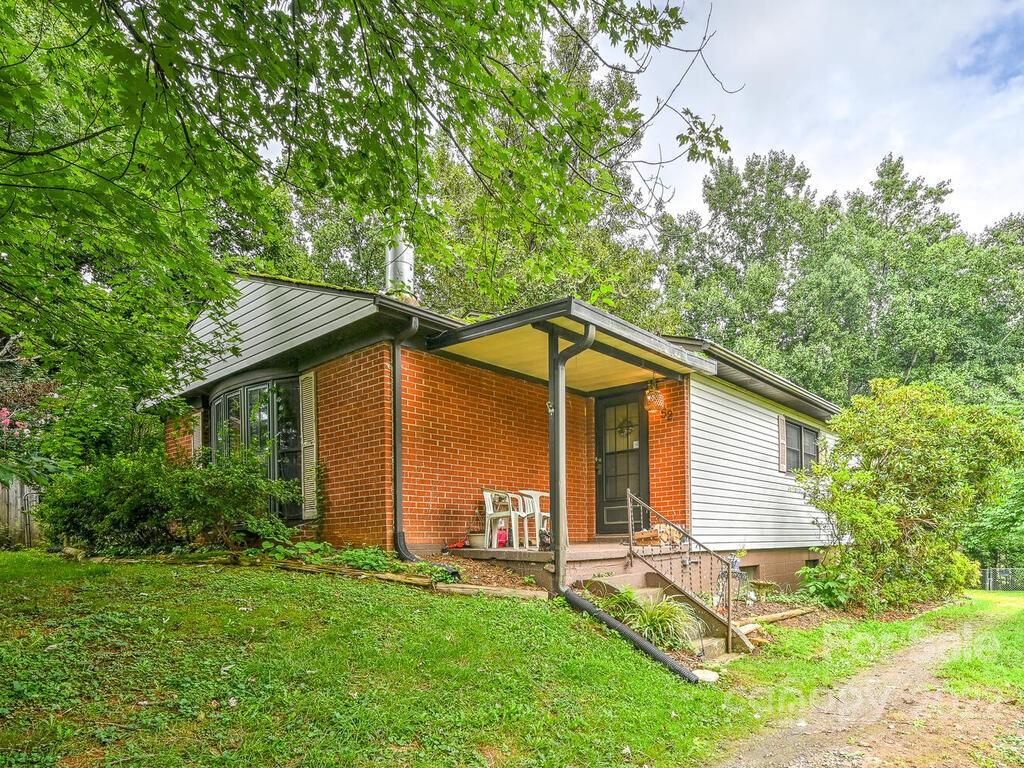 52 E Porter Road Asheville NC 28803
