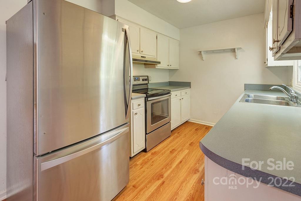 14 W Maple Drive Asheville NC 28805