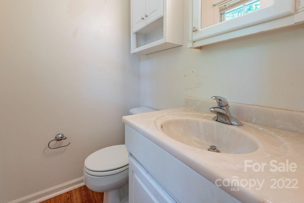 14 W Maple Drive Asheville NC 28805