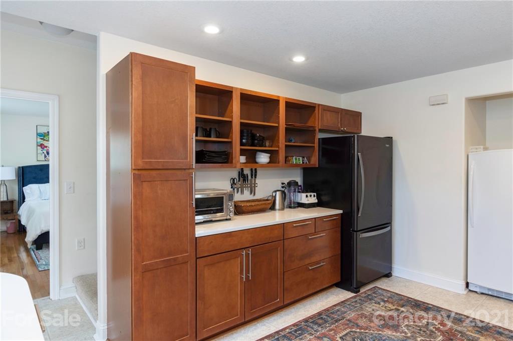 22 Vista Street Asheville NC 28803