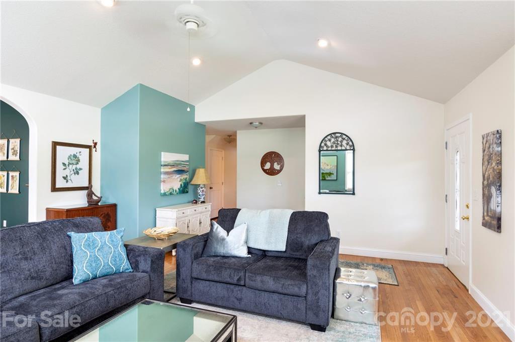 22 Vista Street Asheville NC 28803