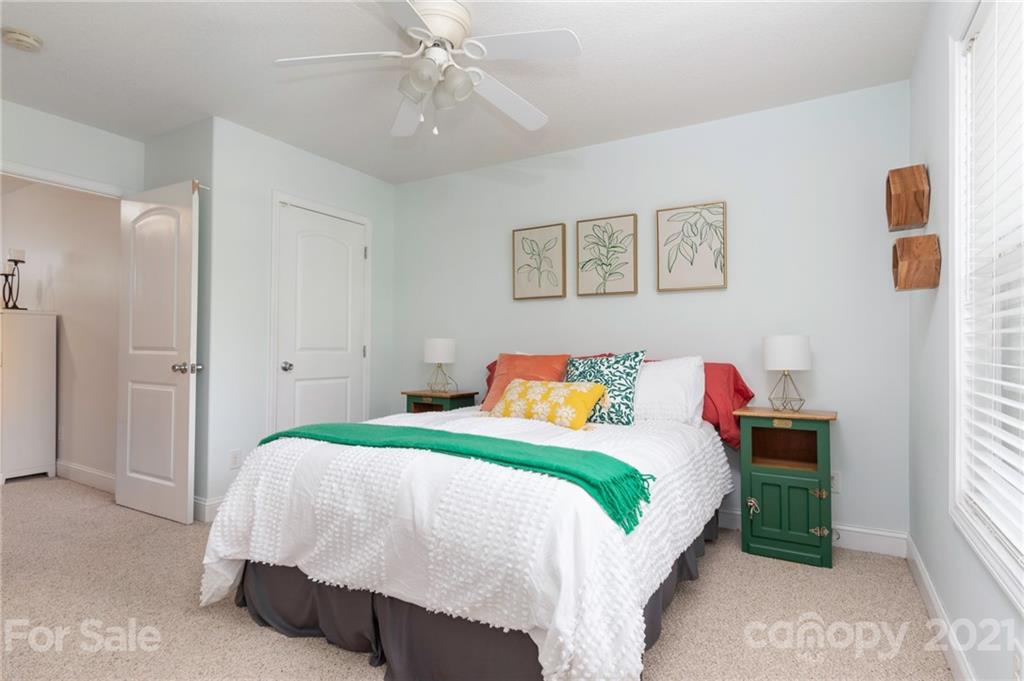 22 Vista Street Asheville NC 28803