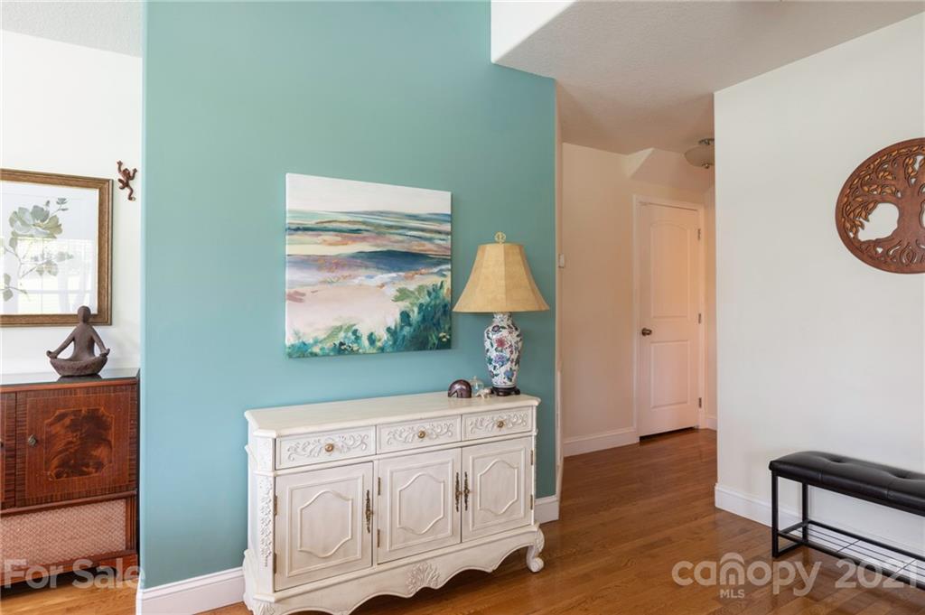 22 Vista Street Asheville NC 28803